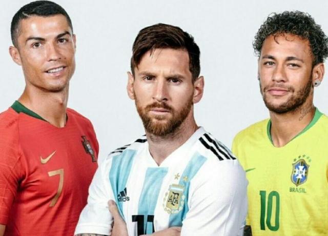 哥伦比亚绝杀瑞士，库尔图瓦带队取胜