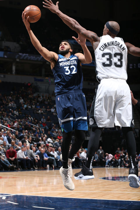 森林狼胜马刺,狂砍四双刷新纪录 森林狼胜马刺,狂砍四双刷新纪录