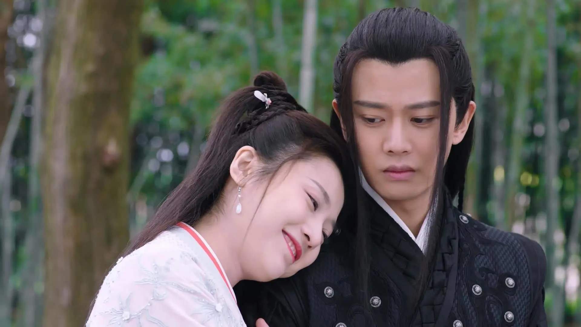 星光乍泄,霍勒迪关键时刻连砍11分,火箭险胜上海上演逆转好戏